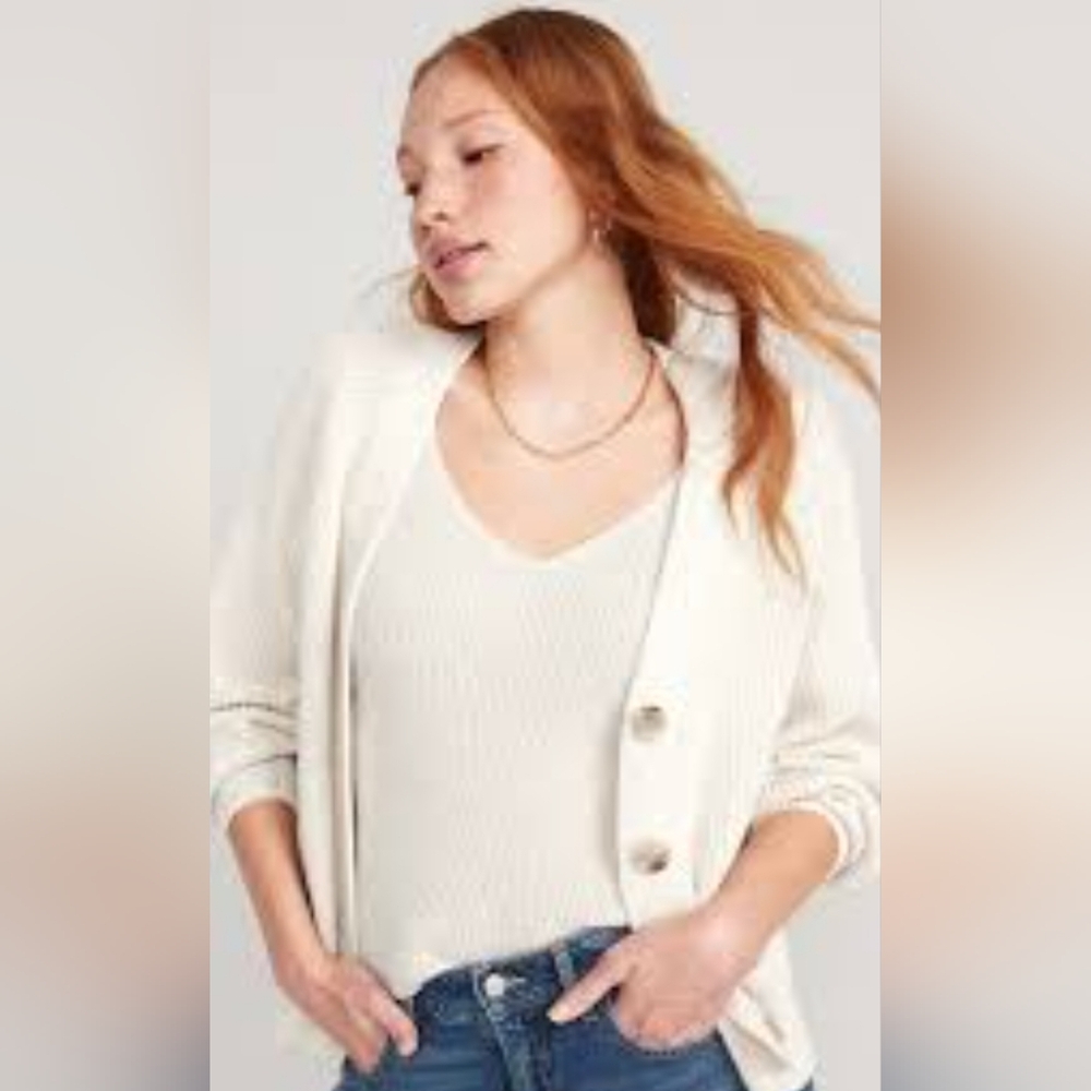 Old Navy Women's Cream Sweater